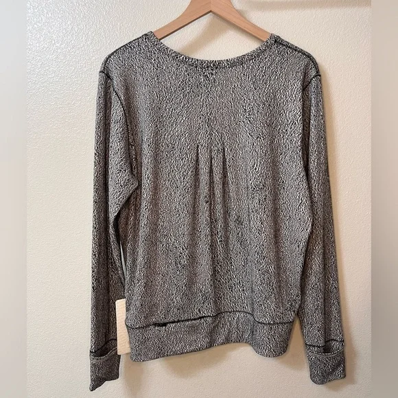 Lululemon Rush Hour Long Sleeve Shirt NWT Size 12 - Picture 2 of 7